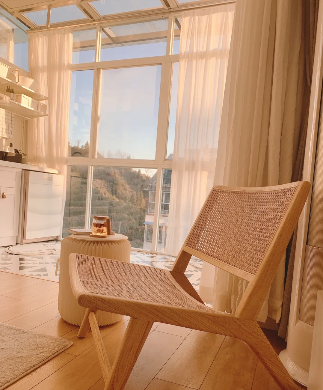 拥有一间阳光房有多爽？只有住过的人才知道，每天都被温暖和治愈