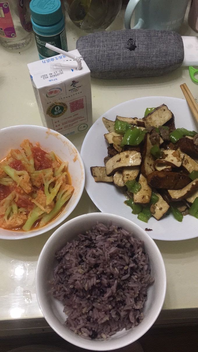 糖尿病早餐5.6餐后血糖4.7正常吗,给糖尿病人的美食菜谱