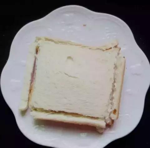 颜值和口感一样高的甜品,抹茶冰激凌三明治