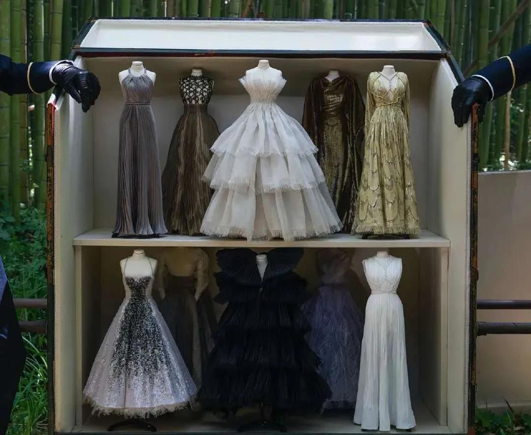 赵丽颖时尚芭莎dior高定,时尚芭莎微博事件