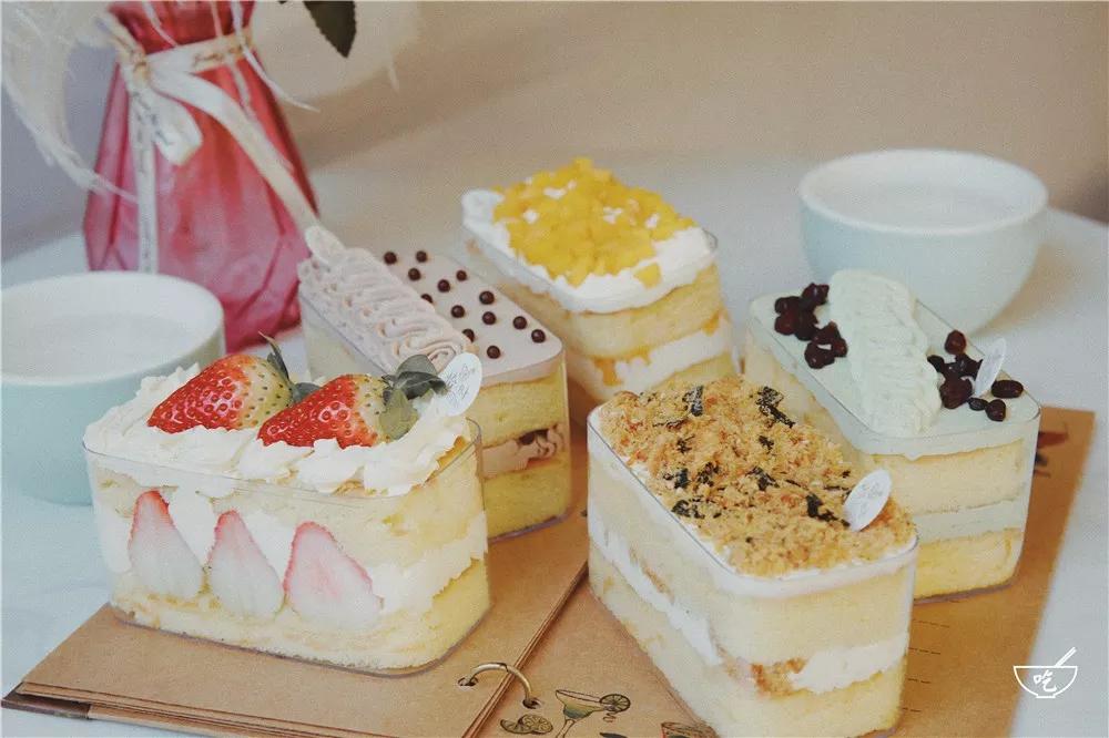 「十堰」这个85后男生开的甜品店，一口就被TA撩到！来了就赖着不想走