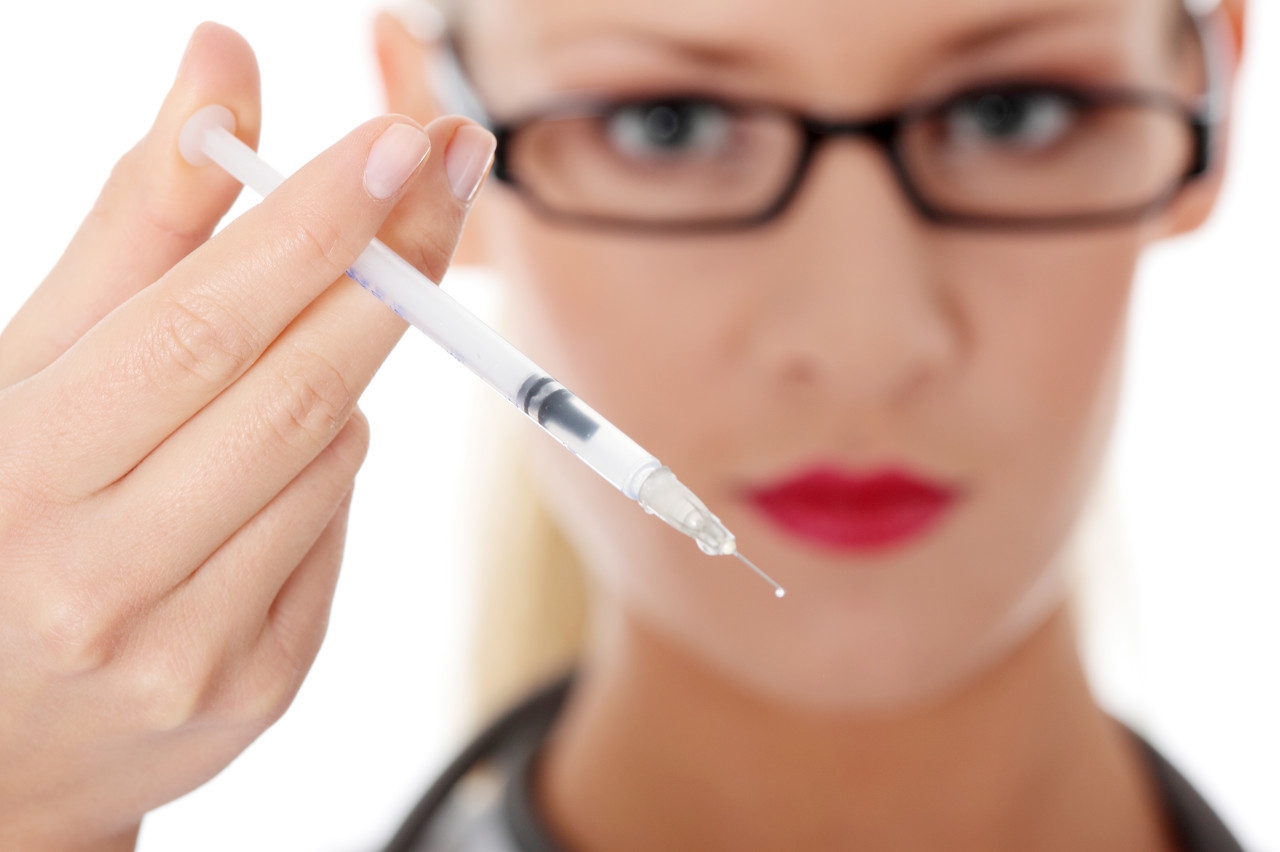 胳膊上有一小块白癜风是怎么回事,胳膊上白斑图片