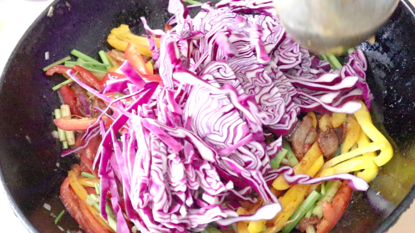 蒸卤面的家常做法简单的,蒸卤面饭店做法