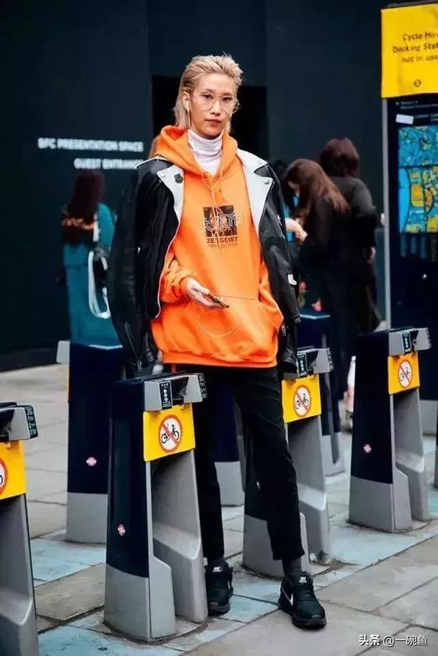 高领卫衣穿搭,高领潮服卫衣