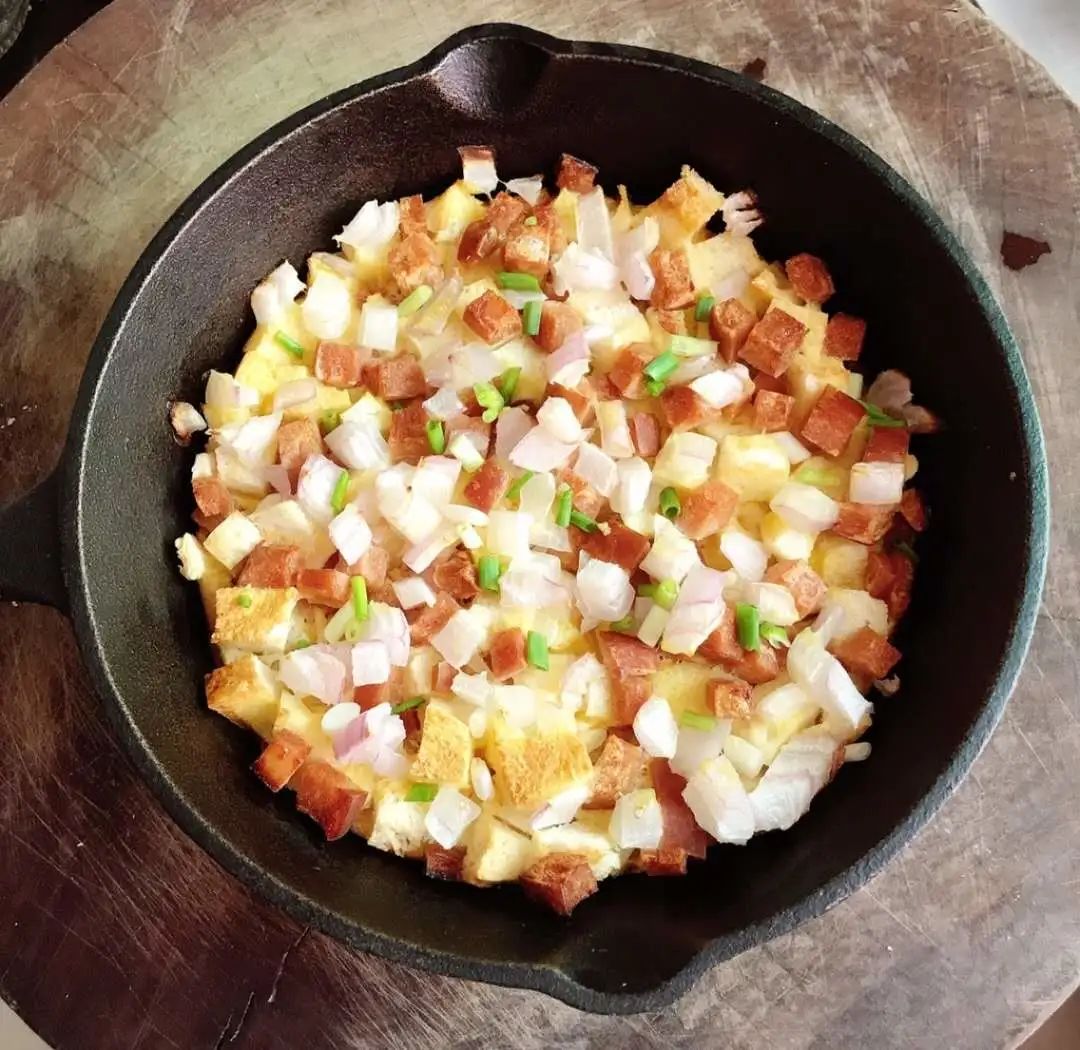 中西结合式披萨,没想到馒头做的披萨也这么美味