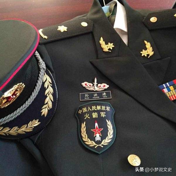 中国二炮部队和火箭军是一个样吗,二炮为什么改名火箭军