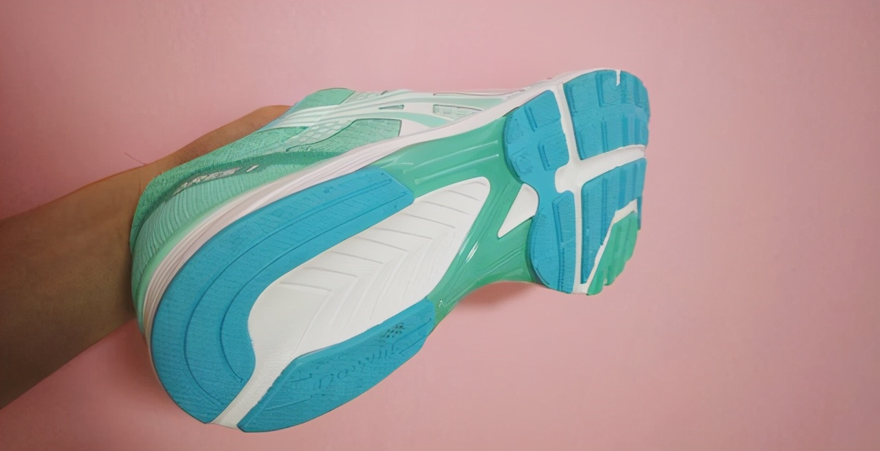 国产跑鞋性价比最高是哪款,特步跑鞋国产入门跑鞋最佳推荐