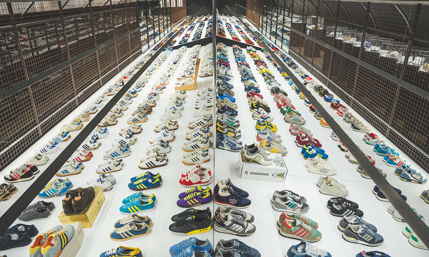 adidas球鞋怎么样,20年前穿阿迪达斯是有钱人吗