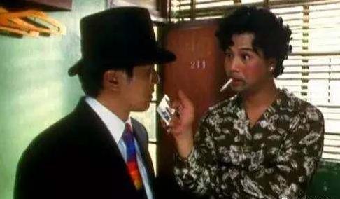 被星爷“报复”骗去跑龙套，只是因为初中同桌时比星爷帅