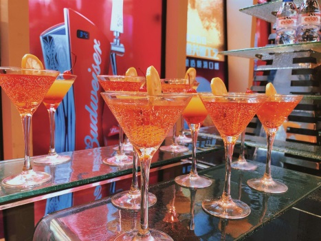 南宁富力万达文化酒店附近美食,南宁万达美食汇自助餐