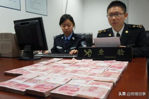 澶ц繛娴峰叧鏌ヨ幏韬綋鎼哄甫榛勯噾濂冲瓙,澶ц繛娴峰叧濂冲瓙杩戠収