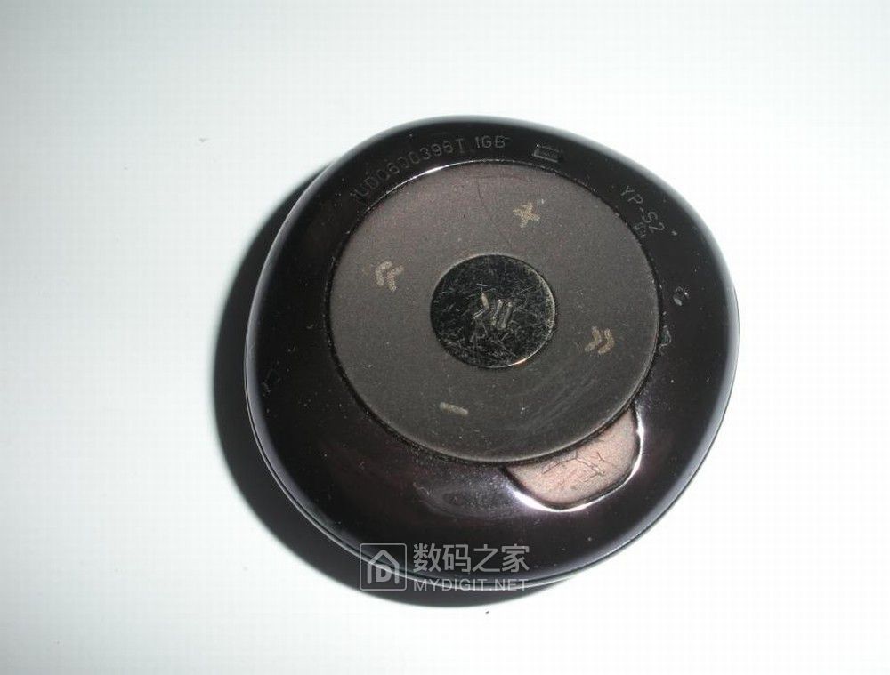 拆修三星音乐魔法石MP3*放播**器YP-S2,附数据充电线制作方法