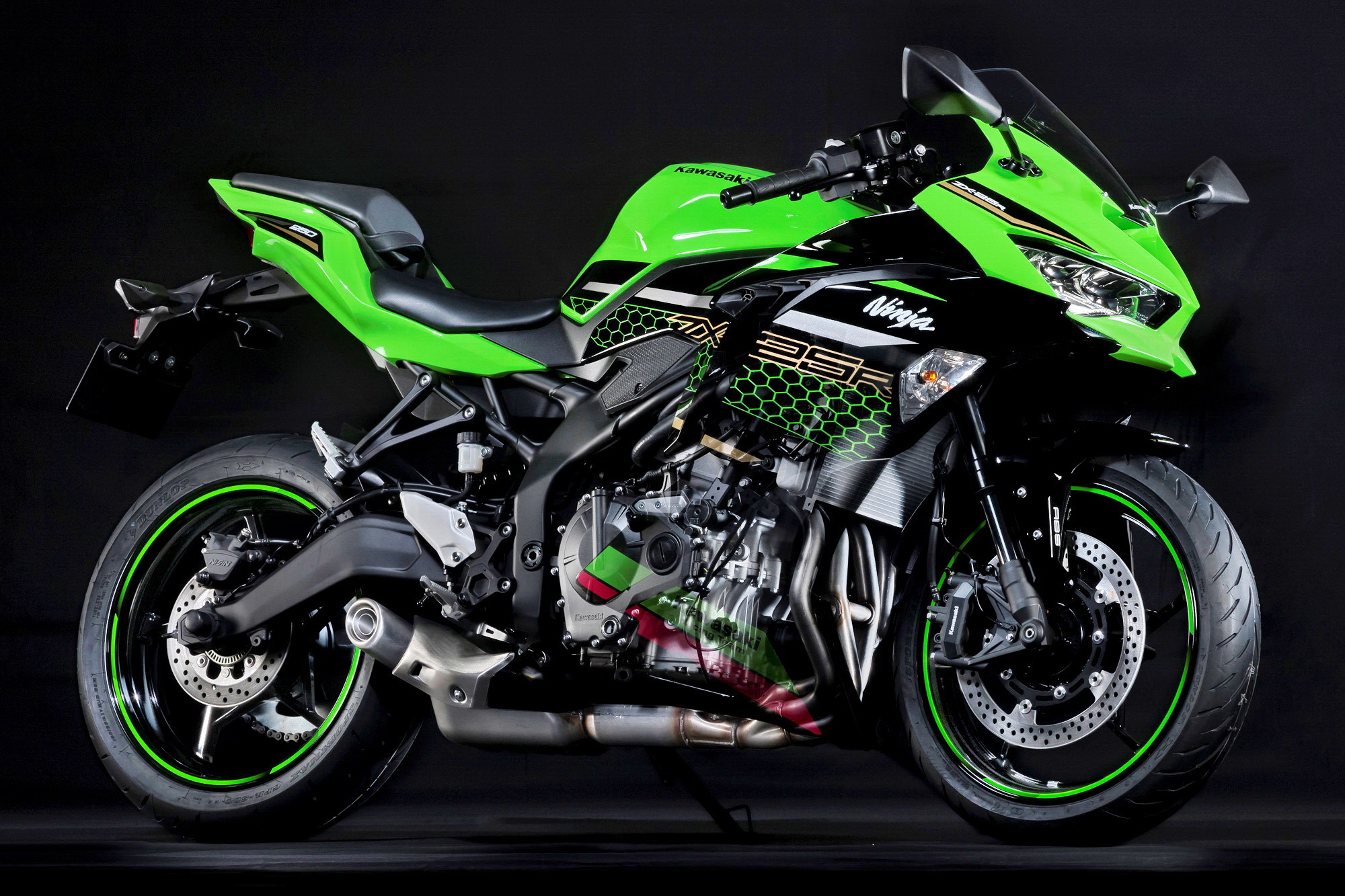 鍗辨満涔嬩笅鐨勫湴鐙变笌澶╁爞,鍗辨満涔嬩笅