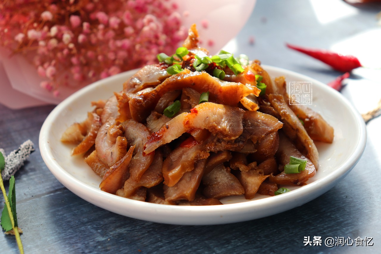 卤菜店的猪头肉卖多少钱一斤合适,卤味猪头肉