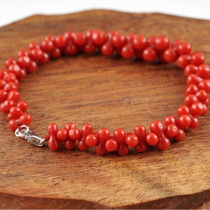 红珊瑚雕件鉴宝视频,一睹红珊瑚雕件之美