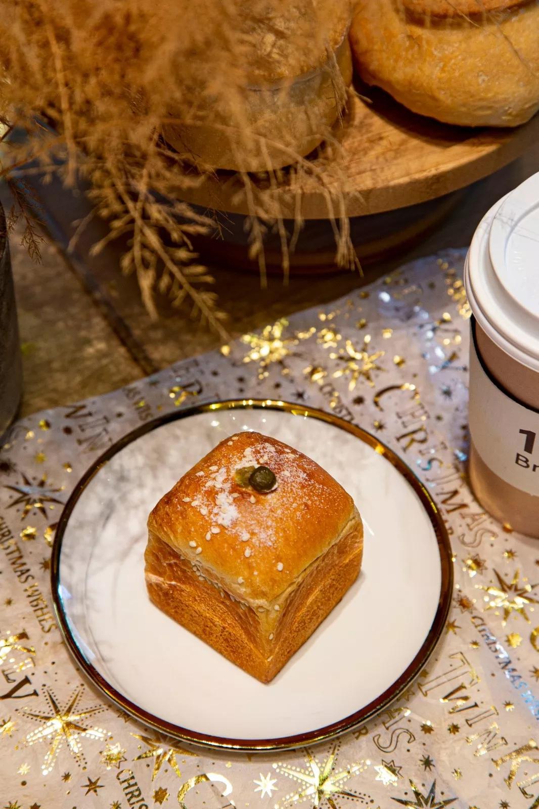 日本来的面包，“落户”深圳，里面竟然还“藏钱”