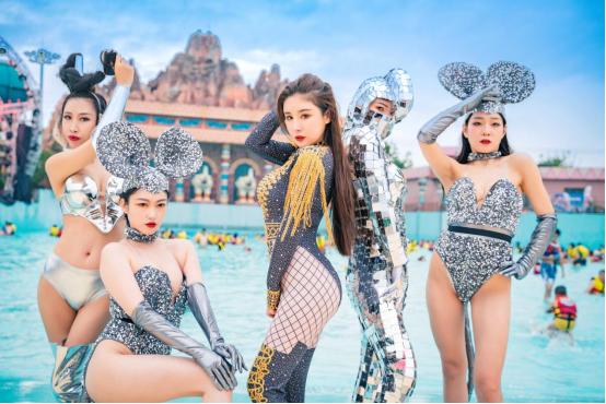 苏州梦幻水世界电音节,苏州水上电音节冲浪