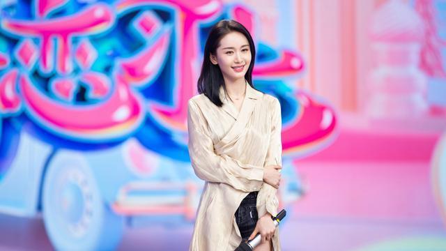 王子文穿的雨靴,王子文穿什么靴子