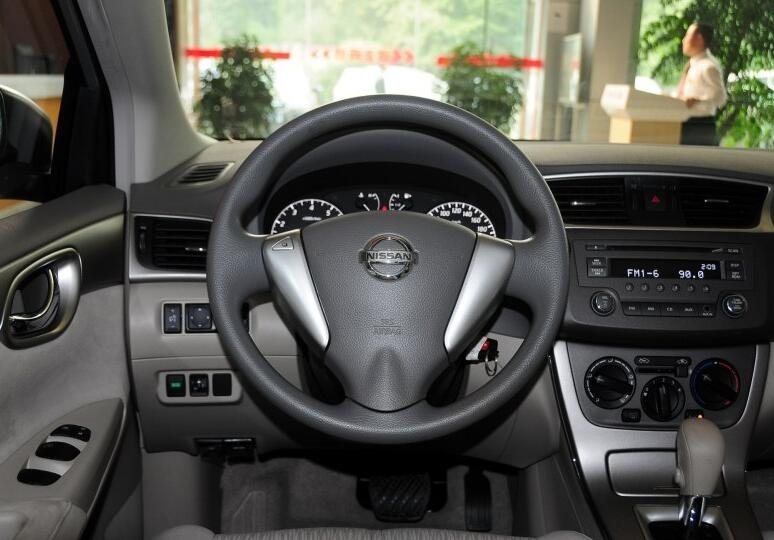 2022款日产轩逸经典cvt值得购买吗,舒适版轩逸经典优缺点