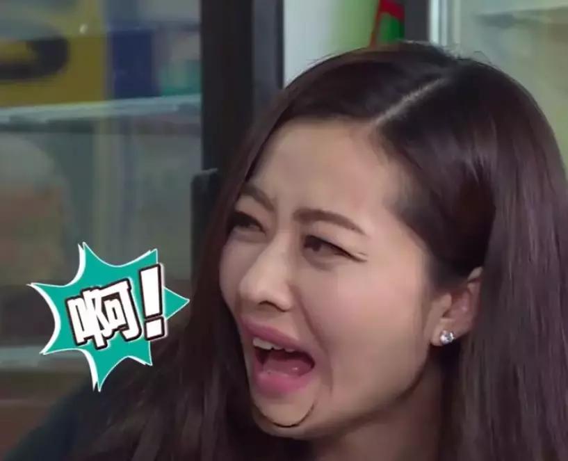 韩国网红活吞整只章鱼,韩国女网红为了博眼球有多拼