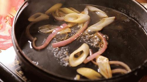 寿喜烧128元双人餐,西安围着寿喜烧自助怎么吃