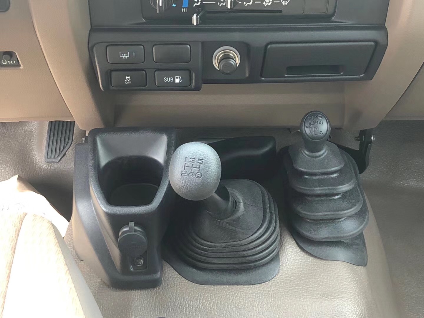 丰田lc78一般多少钱,丰田lc76保值率高吗