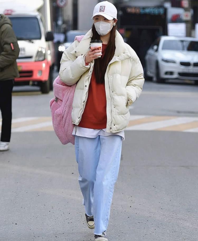 2020韩国时尚穿搭街拍视频,韩国穿搭冬季街拍