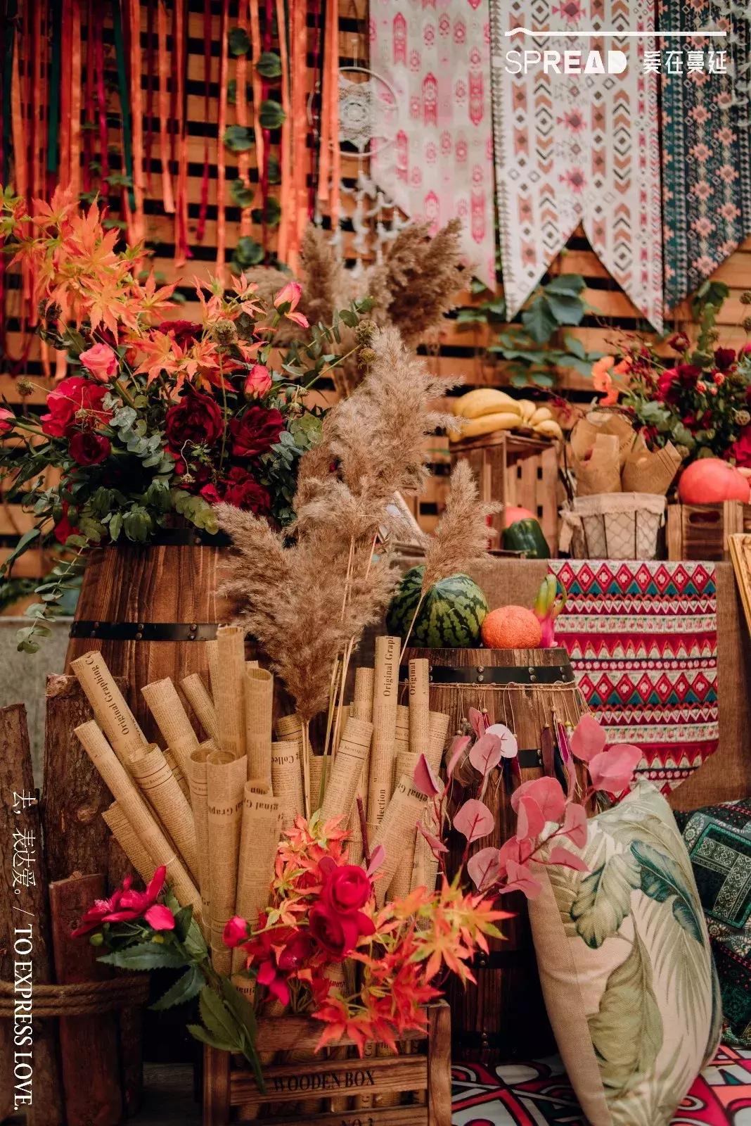 简单而又精致的小型婚礼,如何营造沉浸式婚礼