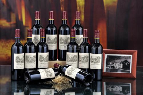 最贵的拉菲年份,拉菲传说珍藏传奇哪个贵