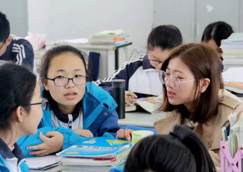 高三生压力大该如何进行心理调整,高三学生面临高考压力如何解决