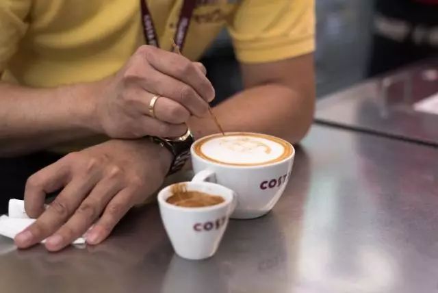 迪拜国际机场的特色,迪拜机场2号航站楼购物攻略