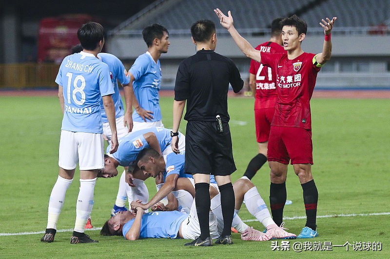 第21轮之后，中超聊天群又炸锅了，恒大透露半场让球队大变的原因