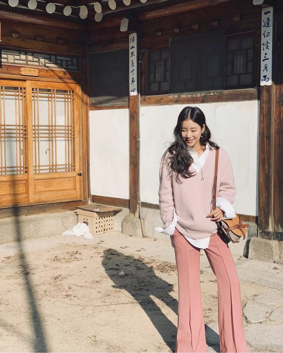 欧美时尚博主穿搭示范冬,韩系慵懒风冬季穿搭博主