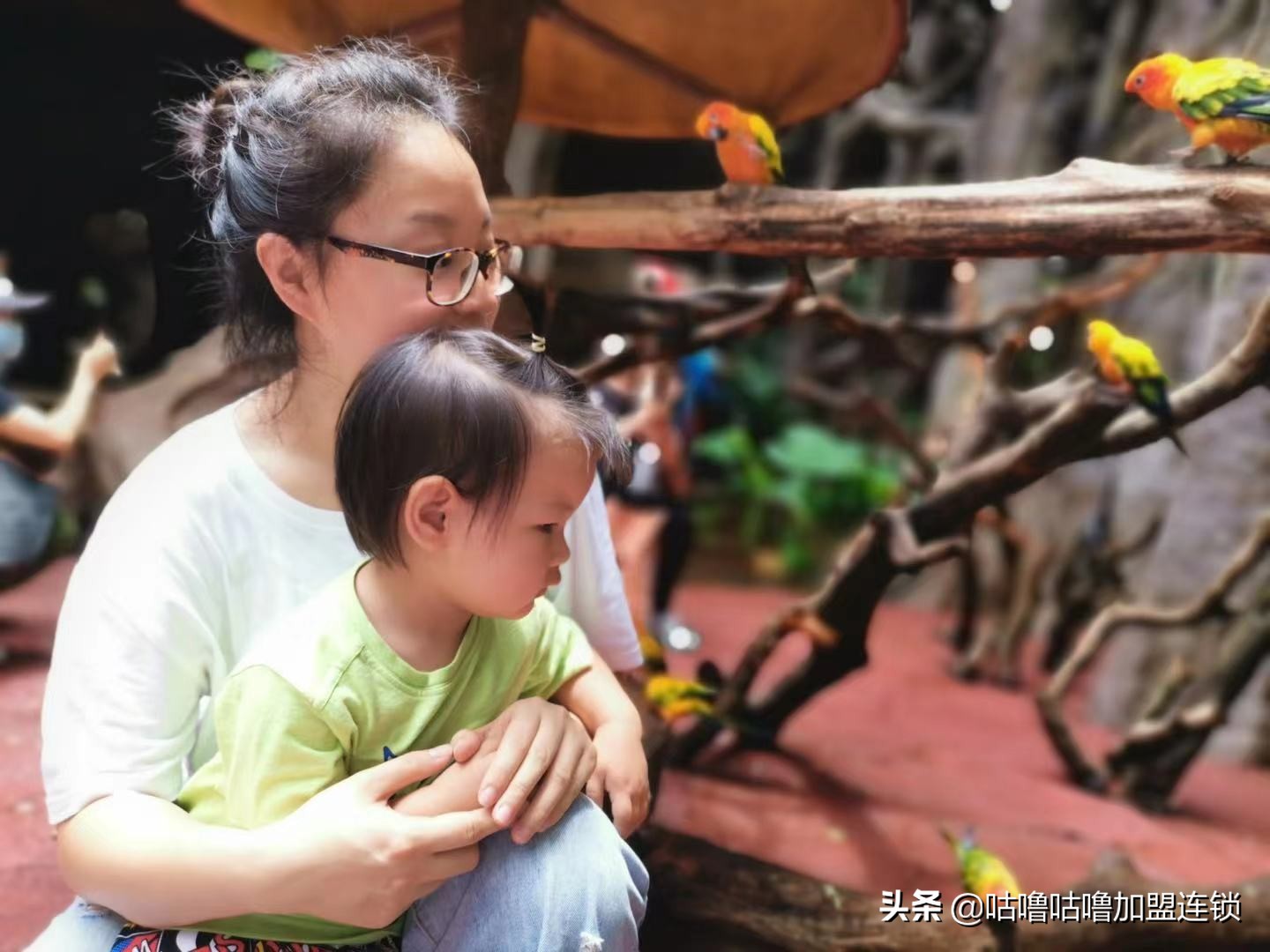 90后宝妈二胎6个月创业开母婴店,90后宝妈创业店