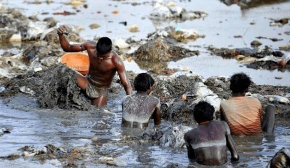 瞒不住了?!疫情最大的黑洞,这个国家可能导致疫情爆发