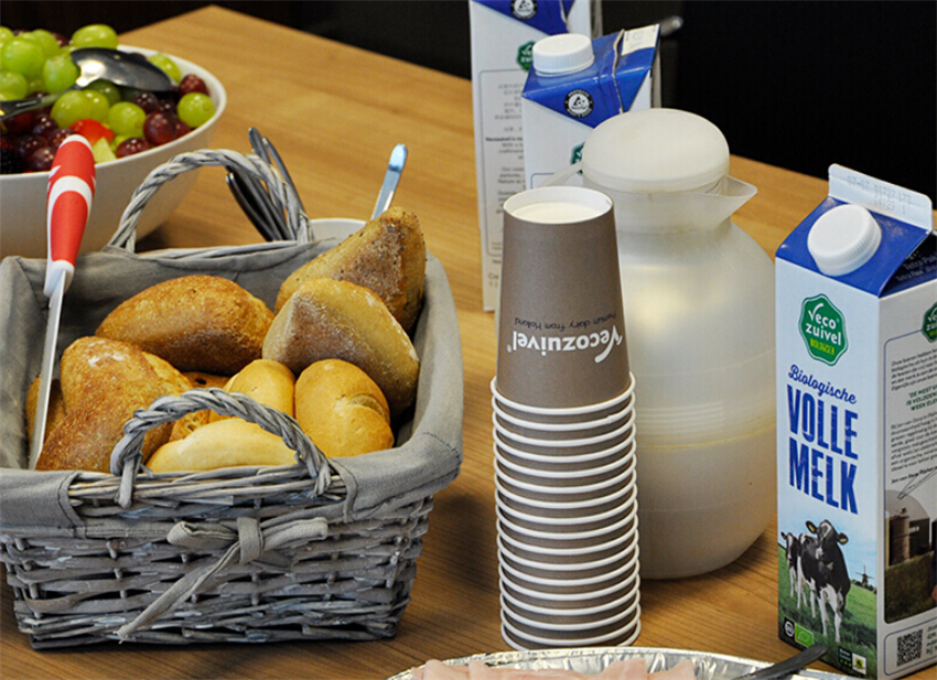 微波炉能加热纸盒的粥吗,微波炉能加热盒装牛奶吗