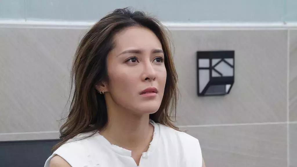 29岁TVB力捧女星拍《3日2夜》长袖泳衣扫兴：期待能真正滑浪