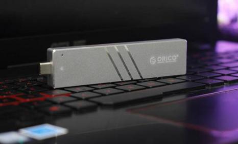 移动硬盘与移动固态u盘哪个好用,移动硬盘和大容量u盘哪个耐用
