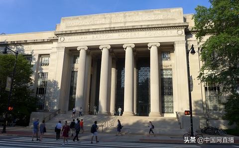 谁料美国防范之心甚重中国留学生：我们今年都不敢回家了