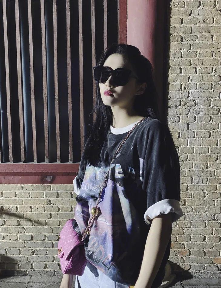 关晓彤同款only紫色小熊羽绒服,only关晓彤同款针织连衣裙