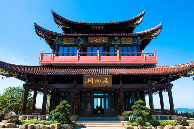 初夏品风凉饭，南北湖商玉客栈，推窗有山水