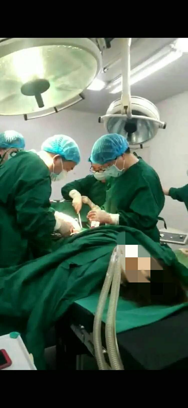 辉县市第二人民医院搬迁新址后,首例妇科手术圆满成功!