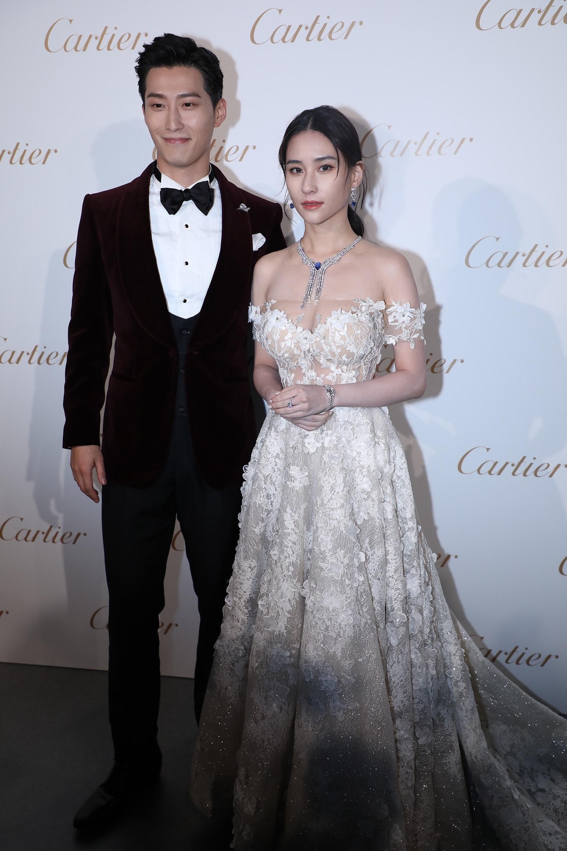 赌王最美千金怀孕再添锤，小腹高高凸起藏不住，姐姐嫁给消防员