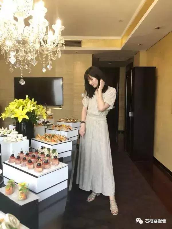 穿上它就不需要P图,这条短袖连衣裙真实爱上