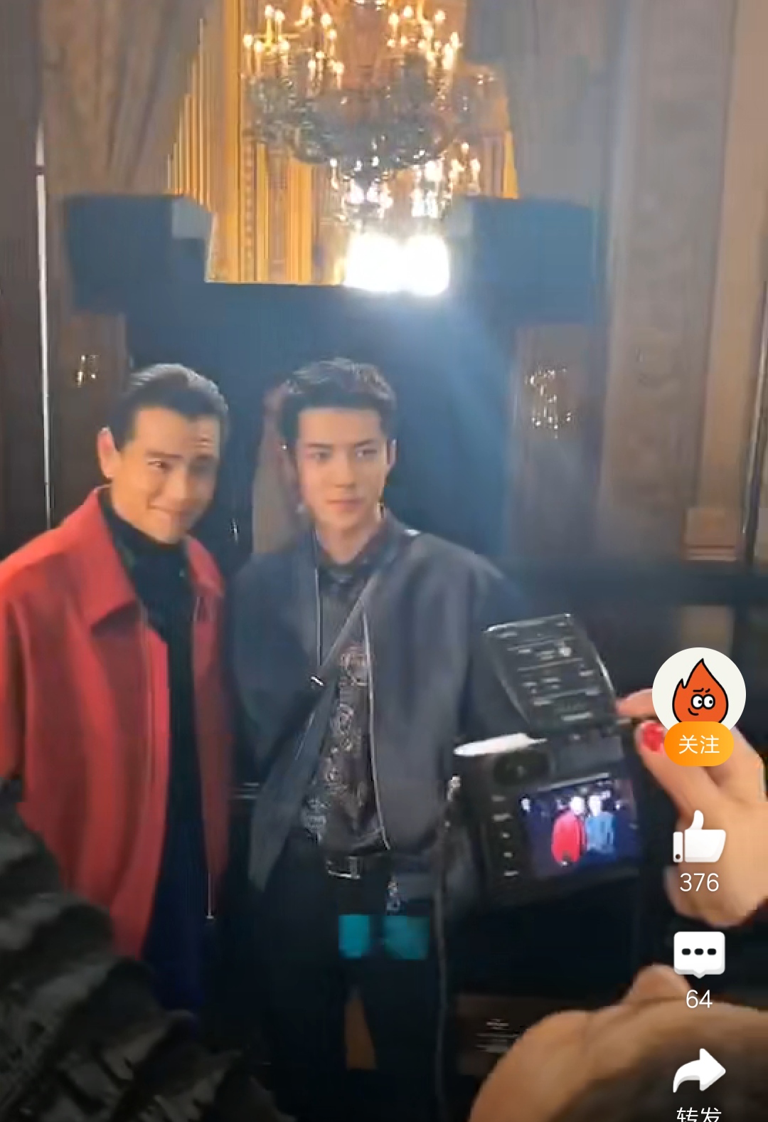 吴世勋和彭于晏同框,彭于晏吴世勋两大男神同框