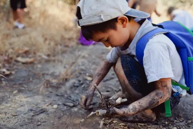 诗人高鼎《村居》：从儿童教育的视角，浅析自然主义教育的哲思