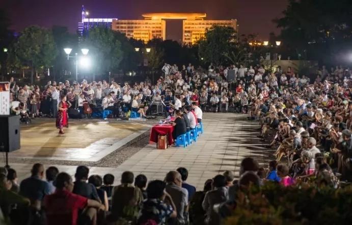 向世界推介美丽的家乡,向世界推介洛阳