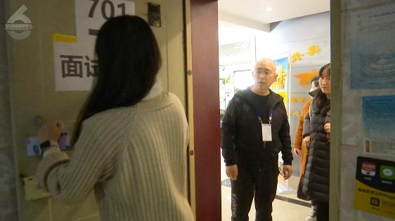 记者暗访经济适用房出租,公租房暗藏猫腻记者暗访