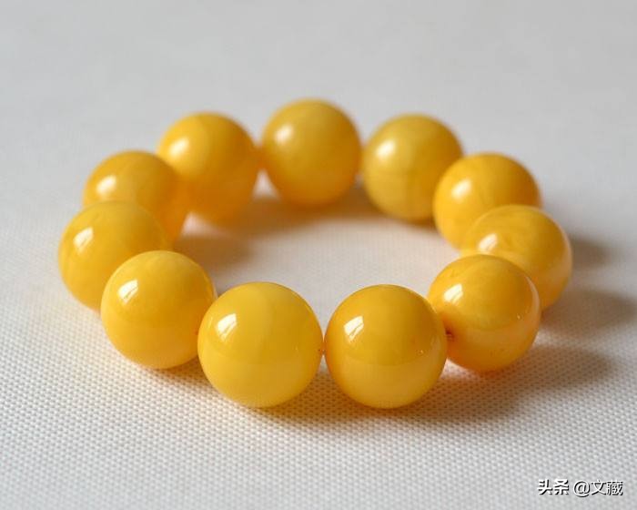 在全球掀起收藏浪潮,沉淀亿年得以形成,蜜蜡的魅力究竟在哪儿?