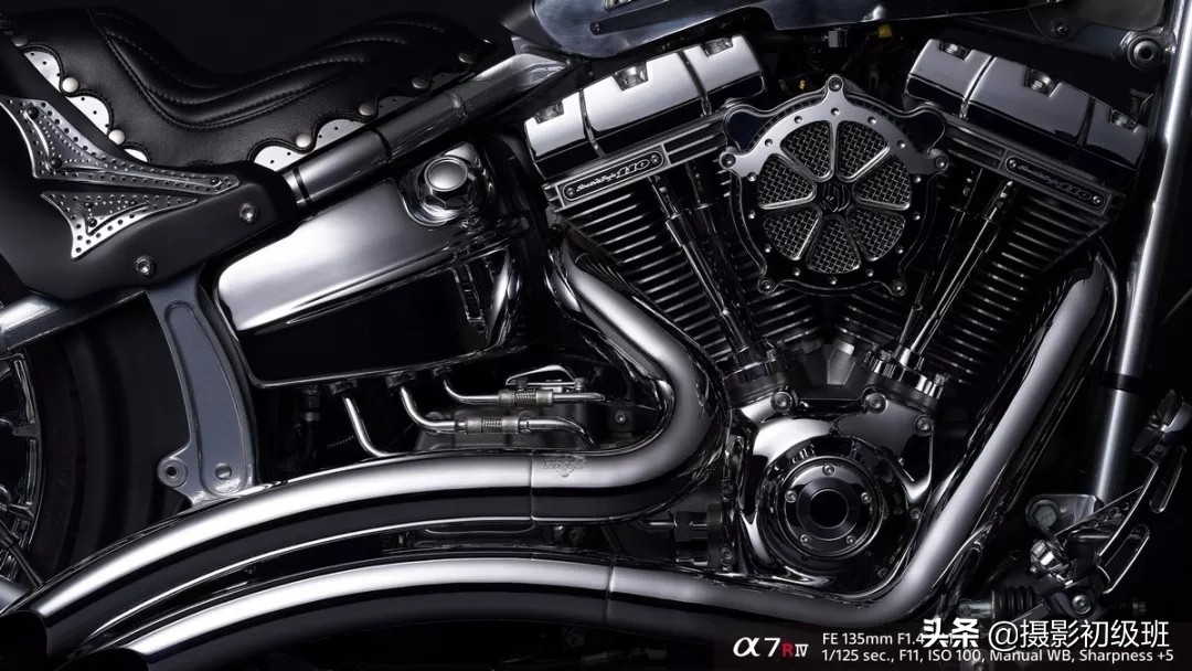 索尼a7r4配合hvl-f32m闪光灯测评 (索尼a7r4与佳能eosr6参数)